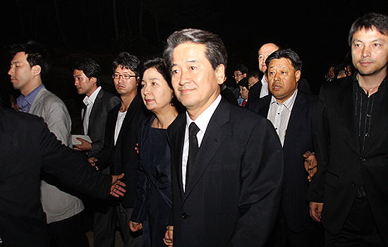 정동영 의원 봉하마을 찾아